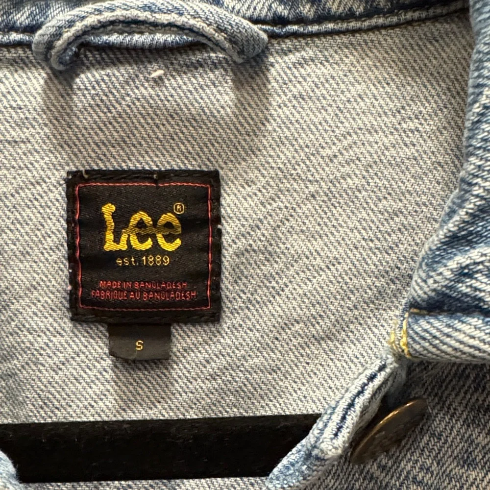 Lee Classic Blue Denim Jacket - Picture 2 of 5